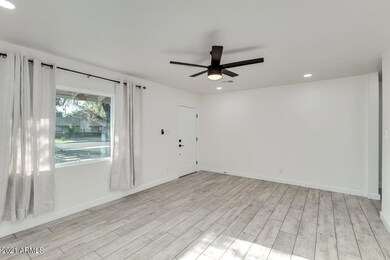 2217 N 28th Place, Phoenix, AZ 85008 - photo 6