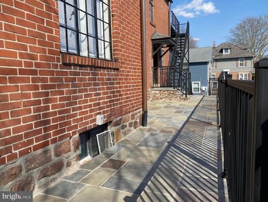 189 S Main St unit 3, Doylestown, PA 18901 - photo 4