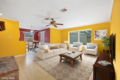 337 Dawn Hill Dr, Friendswood, TX 77546 - photo 5