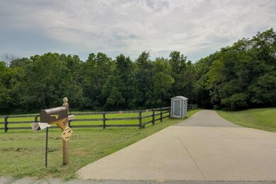 4708 Three Lakes Rd, Crestwood, KY 40014 - photo 5