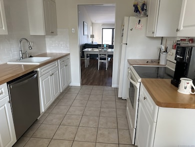 5 Turtle Bay Dr unit 5, Branford, CT 06405 - photo 7