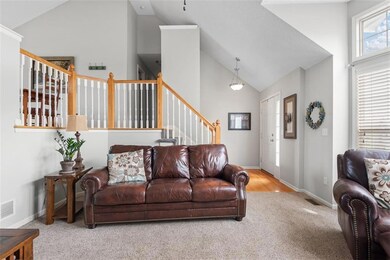 20839 S Skyview Ln, Spring Hill, KS 66083 - photo 4