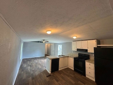 4522 W Loop 281 unit 32, Longview, TX 75604 - photo 2