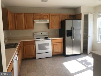 525 Bridgeport Place, Prince Frederick, MD 20678 - photo 4