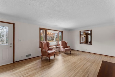 19-web-or-mls-9706 Foley Blvd NW-18.jpg