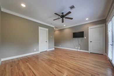 1034 Dunbar St, Houston, TX 77009 - photo 7