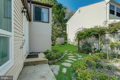 9077 Flamepool Way, Columbia, MD 21045 - photo 3