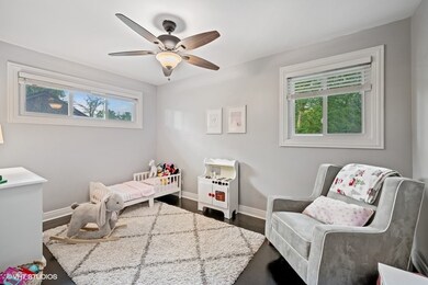 394 N Oaklawn Ave, Elmhurst, IL 60126 - photo 7