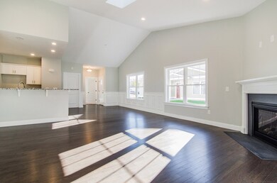 95 Rogerson Crossing unit 20, Uxbridge, MA 01569 - photo 4