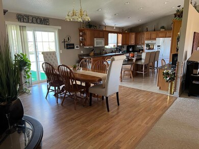 Dining Kitchen