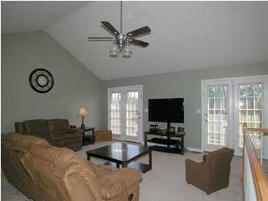 208 Teresa Kay Dr, Mount Washington, KY 40047 - photo 4