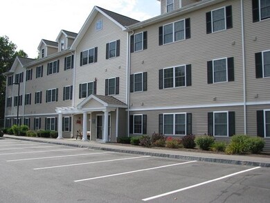 30 Sentinel Ct unit 303, Manchester, NH 03103 - photo 2