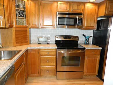 34 Washington Green unit 4, East Walpole, MA 02032 - photo 4