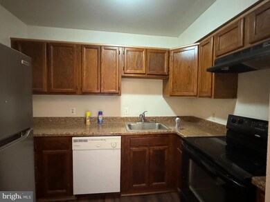 202 Buckingham Ln unit 302, Stafford, VA 22556 - photo 5
