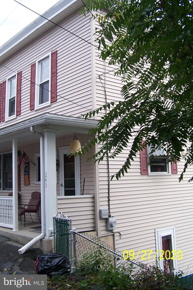 243 Franklin St, Tamaqua, PA 18252 - photo 3