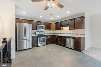 3002 Goshen Dr unit M96, Pennsburg, PA 18073 - photo 3