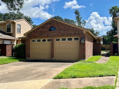 7718 High Village Dr unit 220, Houston, TX 77095 - photo 2