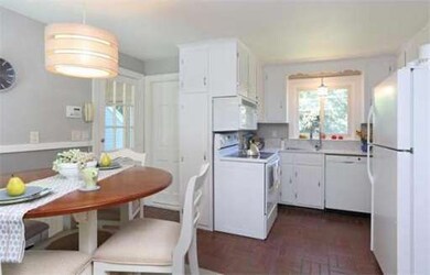 69 Brettwood Rd, Belmont, MA 02478 - photo 4