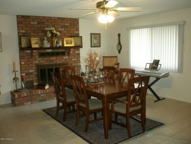 17616 N Lindgren Ave, Sun City, AZ 85373 - photo 3