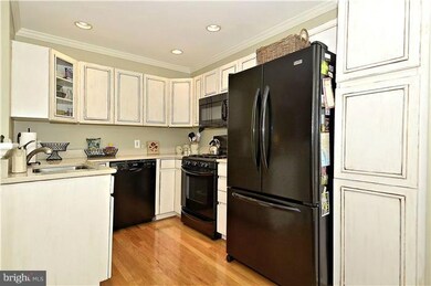 2408 Garnett Dr, Alexandria, VA 22311 - photo 7