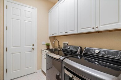 2481 Kensington Greens Dr, Sun City Center, FL 33573 - photo 7