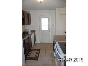 907 Hackberry St, Copperas Cove, TX 76522 - photo 6