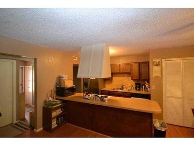 1612 NE 4th St, Moore, OK 73160 - photo 4