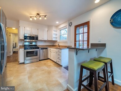 9408 Seminole St, Silver Spring, MD 20901 - photo 4