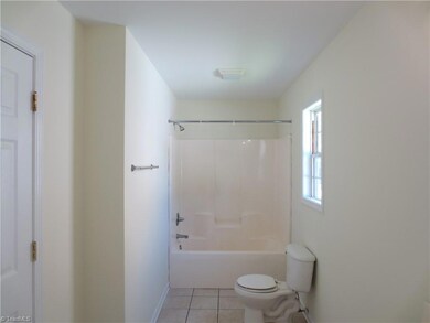 811 Carter St, High Point, NC 27260 - photo 7