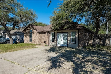 2244 Balboa Dr, Ingleside, TX 78362 - photo 2