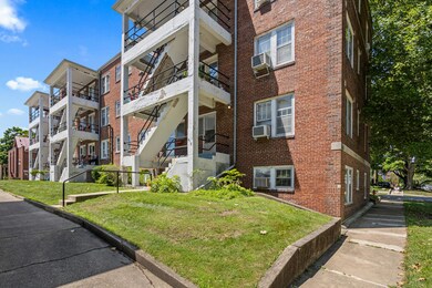 410 N State St unit 4, Champaign, IL 61820 - photo 4