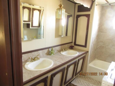 26 Dalbert St unit N-10, Carteret, NJ 07008 - photo 7