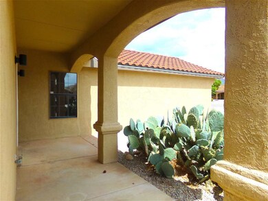227 Grosvenor Ct, Alamogordo, NM 88310 - photo 2