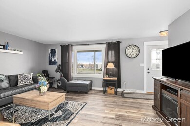 6889 Edgeview Ave SW, Byron Center, MI 49315 - photo 5