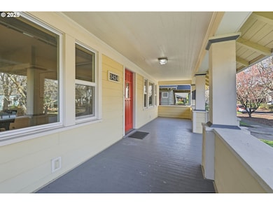 3424 NE Hancock St, Portland, OR 97212 - photo 2