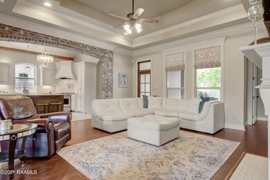 319 Dunvegan -4
