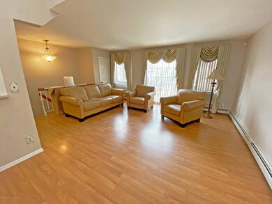 181A Lamped Loop unit 44, Staten Island, NY 10314 - photo 4