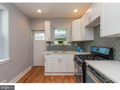 1327 S Taylor St, Philadelphia, PA 19146 - photo 5