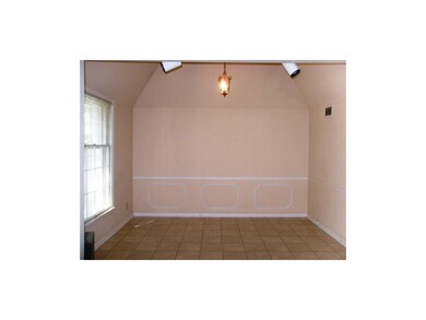 Formal Dining