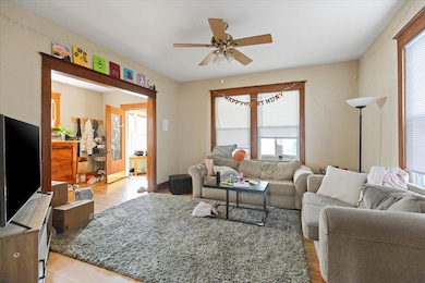 1117 Foster St unit 1, Evanston, IL 60201 - photo 4