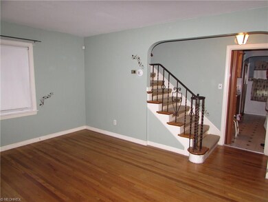 17518 Maple Heights Blvd, Maple Heights, OH 44137 - photo 6