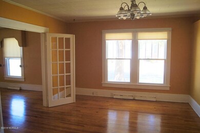 003_DiningRoom