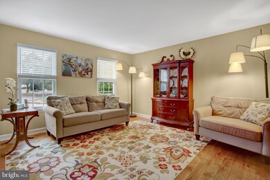 301 Lamp Post Ln, Hershey, PA 17033 - photo 5