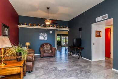 14086 N Newcastle Dr, Sun City, AZ 85351 - photo 2