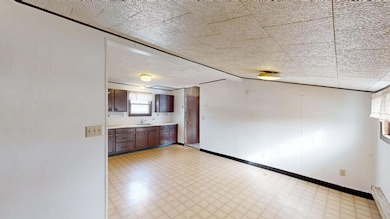 618 Kent St, Sparta, WI 54656 - photo 7