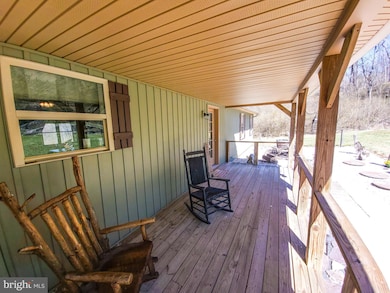 1451 Licking Creek Rd, Big Cove Tannery, PA 17212 - photo 7