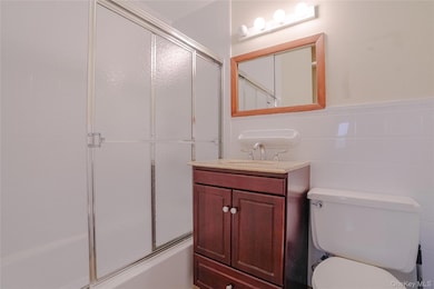 Diplomat Towers unit 8M, Mount Kisco, NY 10549 - photo 7