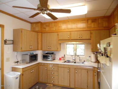 1545 Clarendon Ave, Niles, MI 49120 - photo 7