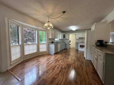 5 Kitchen