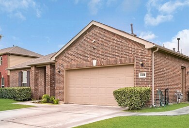 3512 Banbury Ln, Pearland, TX 77584 - photo 2